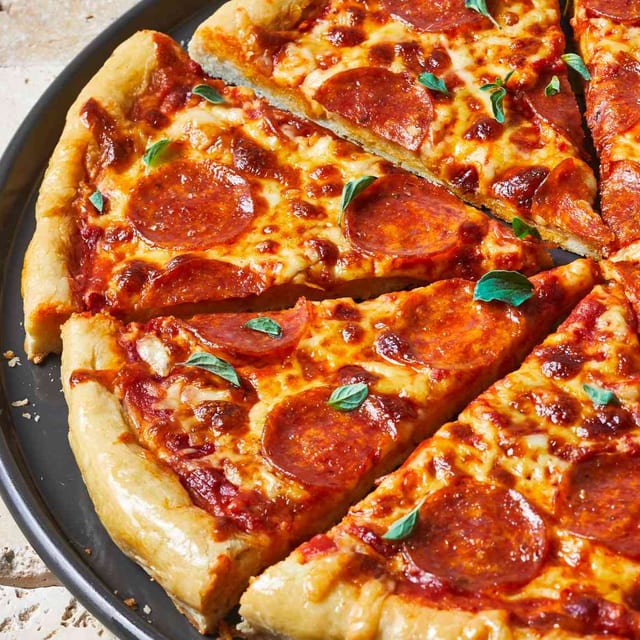 Classic Pepperoni Pizza 14”.