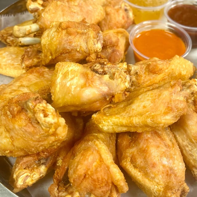 Baked Wings (10 Pieces).