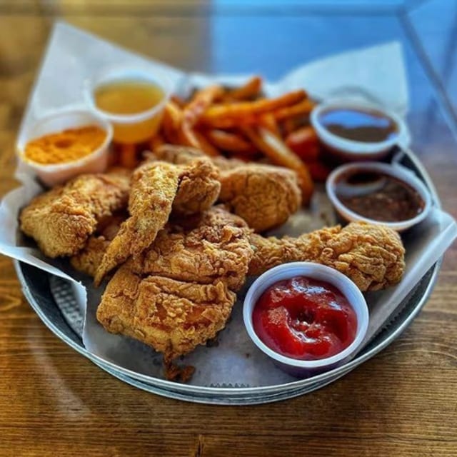 Lunch Original Fried Chicken & Fries.