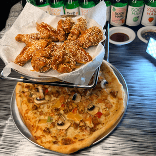 #1 Classic Combo - 12” Medium Pizza, 6 Original Wings, 2 Drinks
