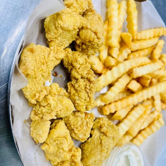 Kids Boneless Chicken & Fries.