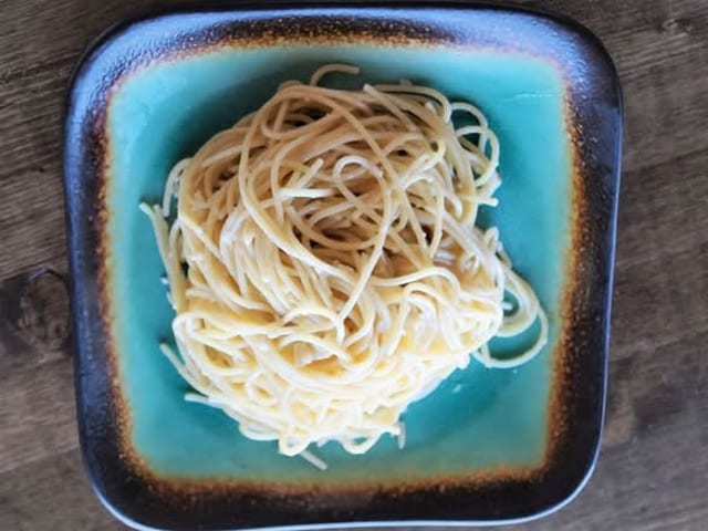 Garlic Noodles Tray.